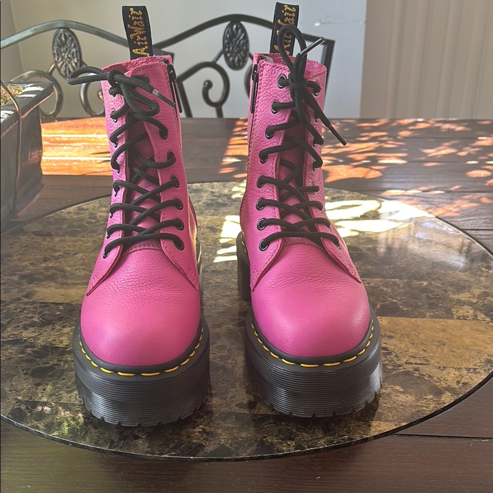 listing-status-banner